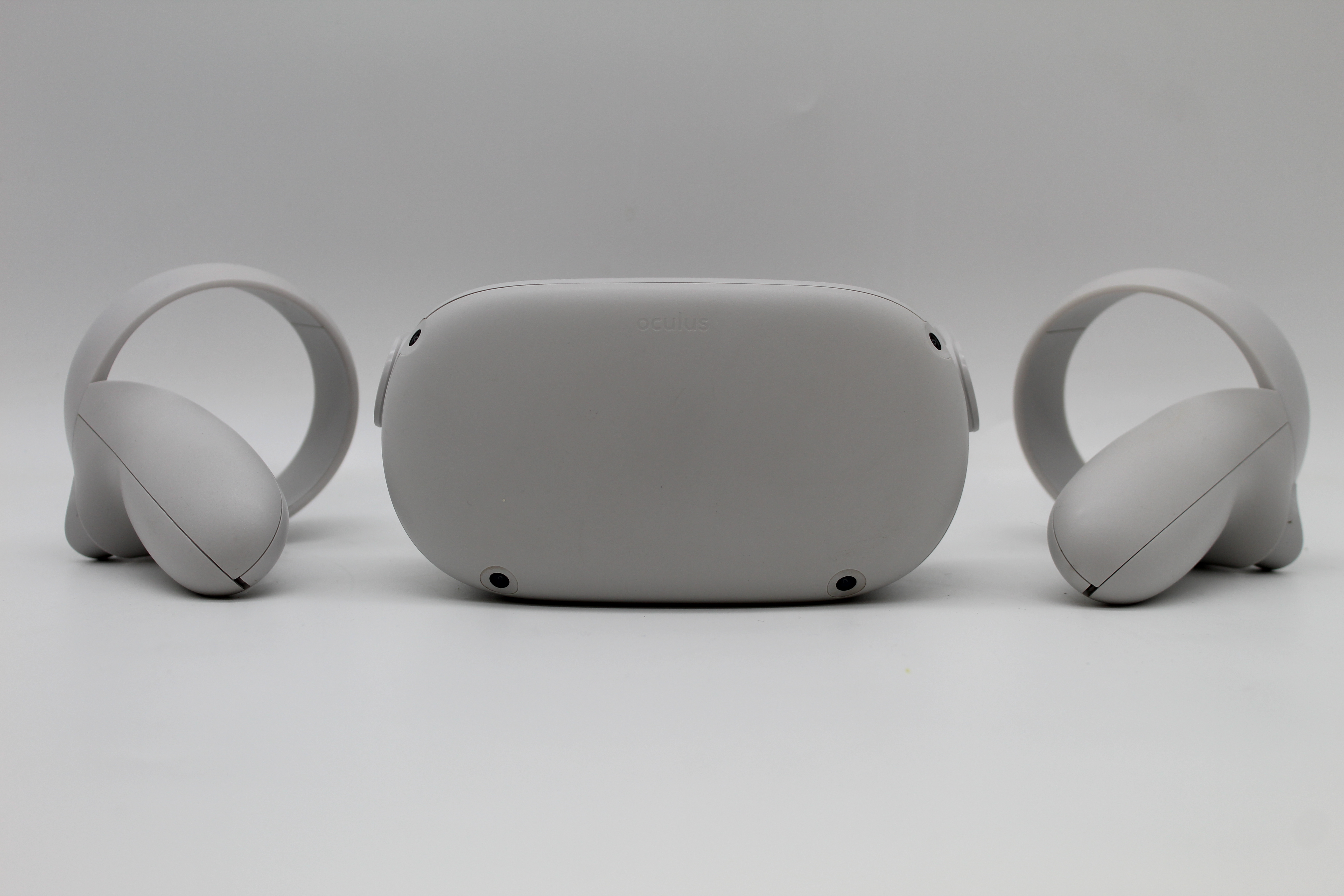 Oculus Quest 2 VR Headset 256GB *NO FACIAL INTERFACE
